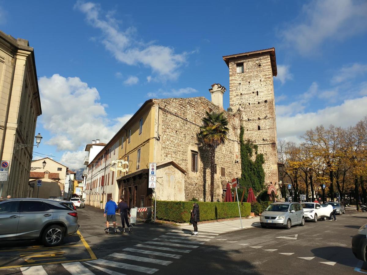 Vicolo J. Da Ponte - Bassano Centro Storico Apartment Басано дел Грапа Екстериор снимка
